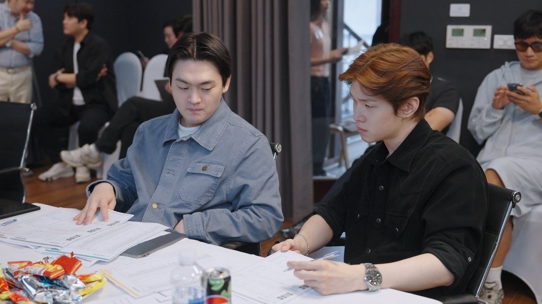 Judges reviewing applicants